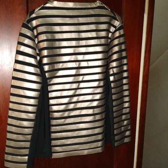 Women's jacket - Picture 2 of 5